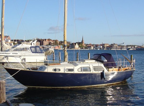 18, GAIA, Sønderborg, DK. Ejer: Erland Jessen, Sønderborg. Byggeår: 1968. Sole diesel 25 hk, 2003. Ny mast og bom i 2009. Båden sat til salg marts 2010.