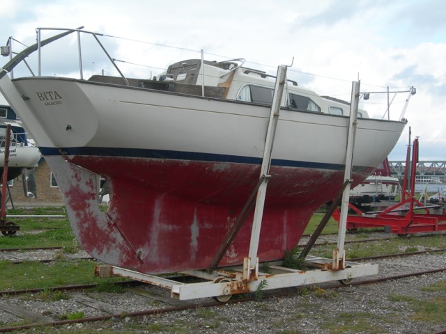 301, BITA, Aalborg, DK. Ejer: Tage Sørensen, Aalborg Ø, DK. Er til salg 2011, har stået på land i nogle år. 